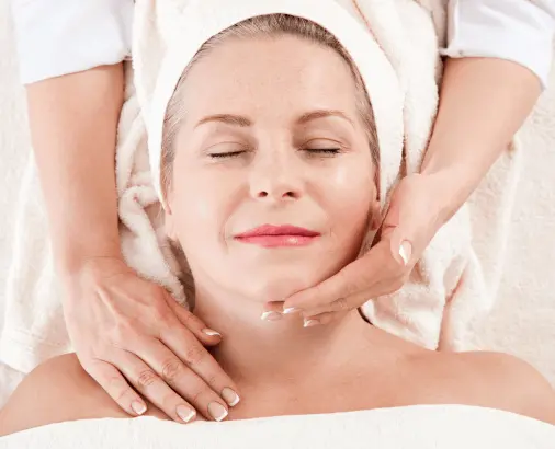 Massage - (C) Shutterstock